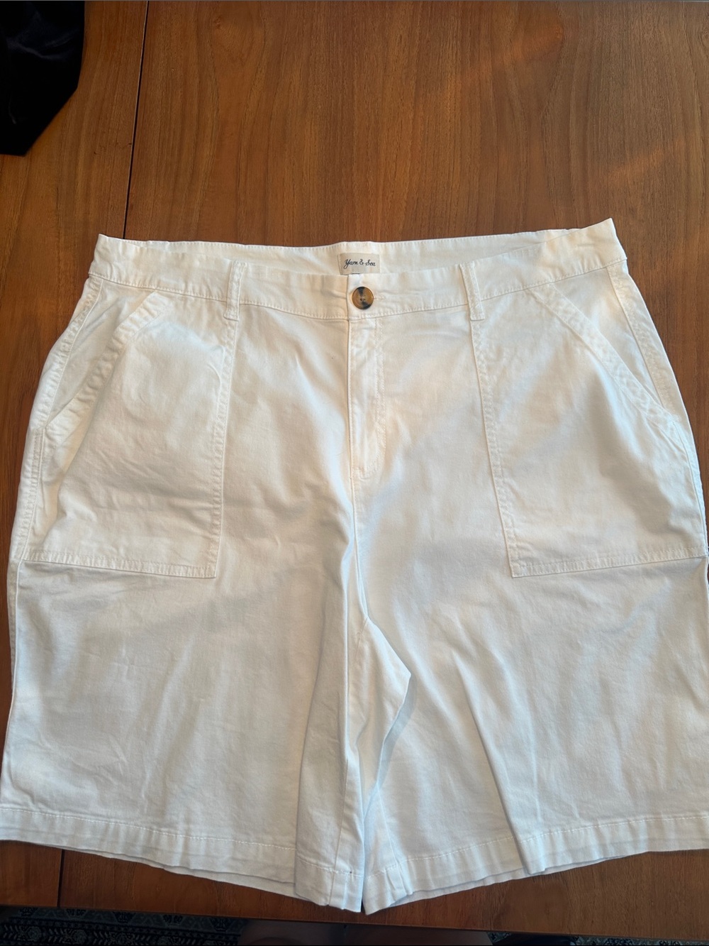 Yarn and Sea White Women’s Casual Shorts